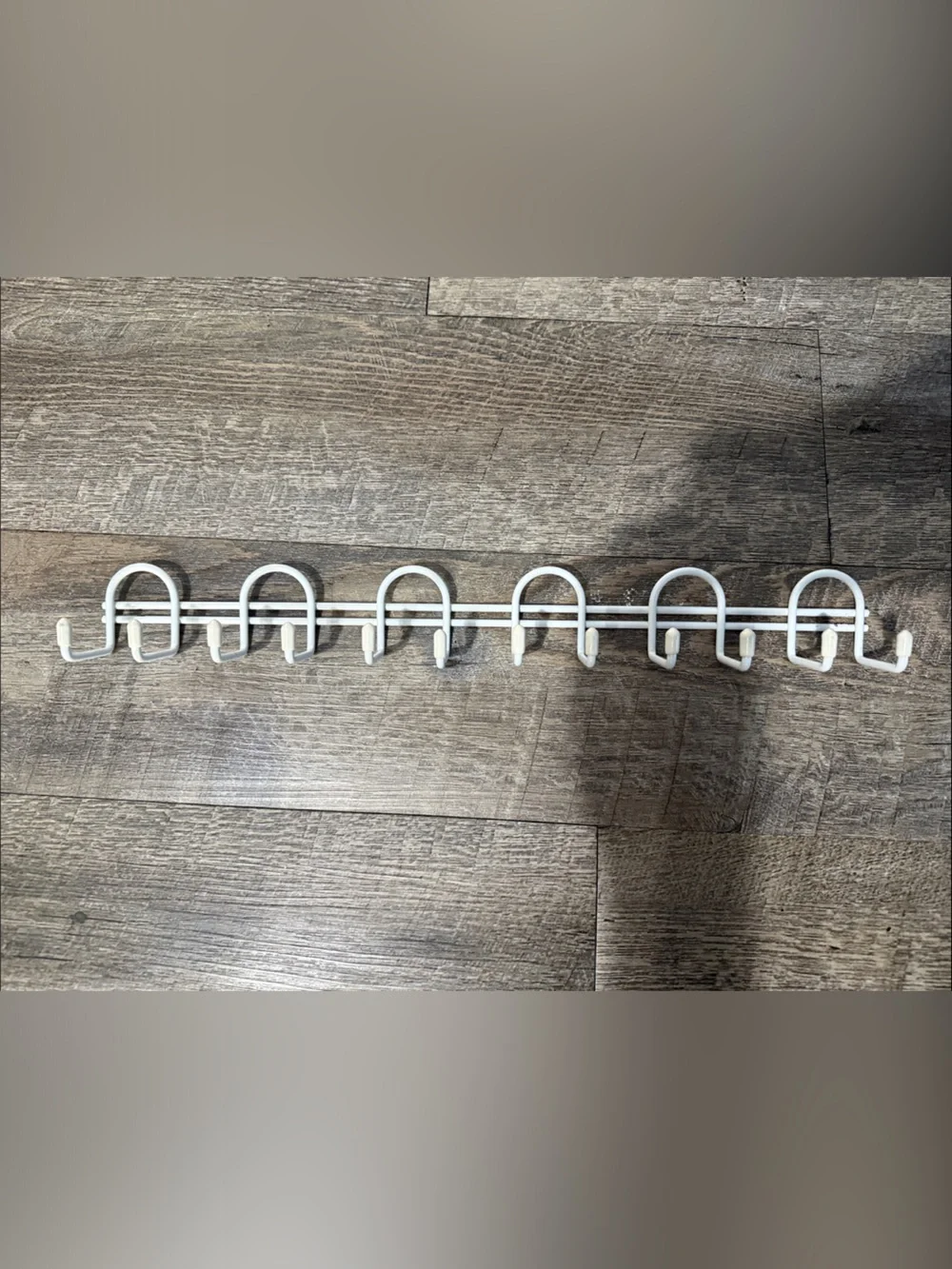 White Multi-Hook Wall / Closet Hanger Rack - Modern Over-the-Door Organizer